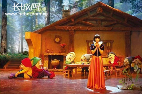 白雪公主话剧英文剧本_白雪公主童话剧英文剧本_英文白雪公主英文话剧